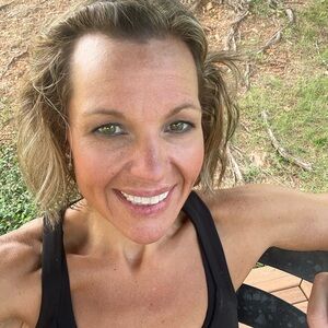 Meet your Posher, Clara